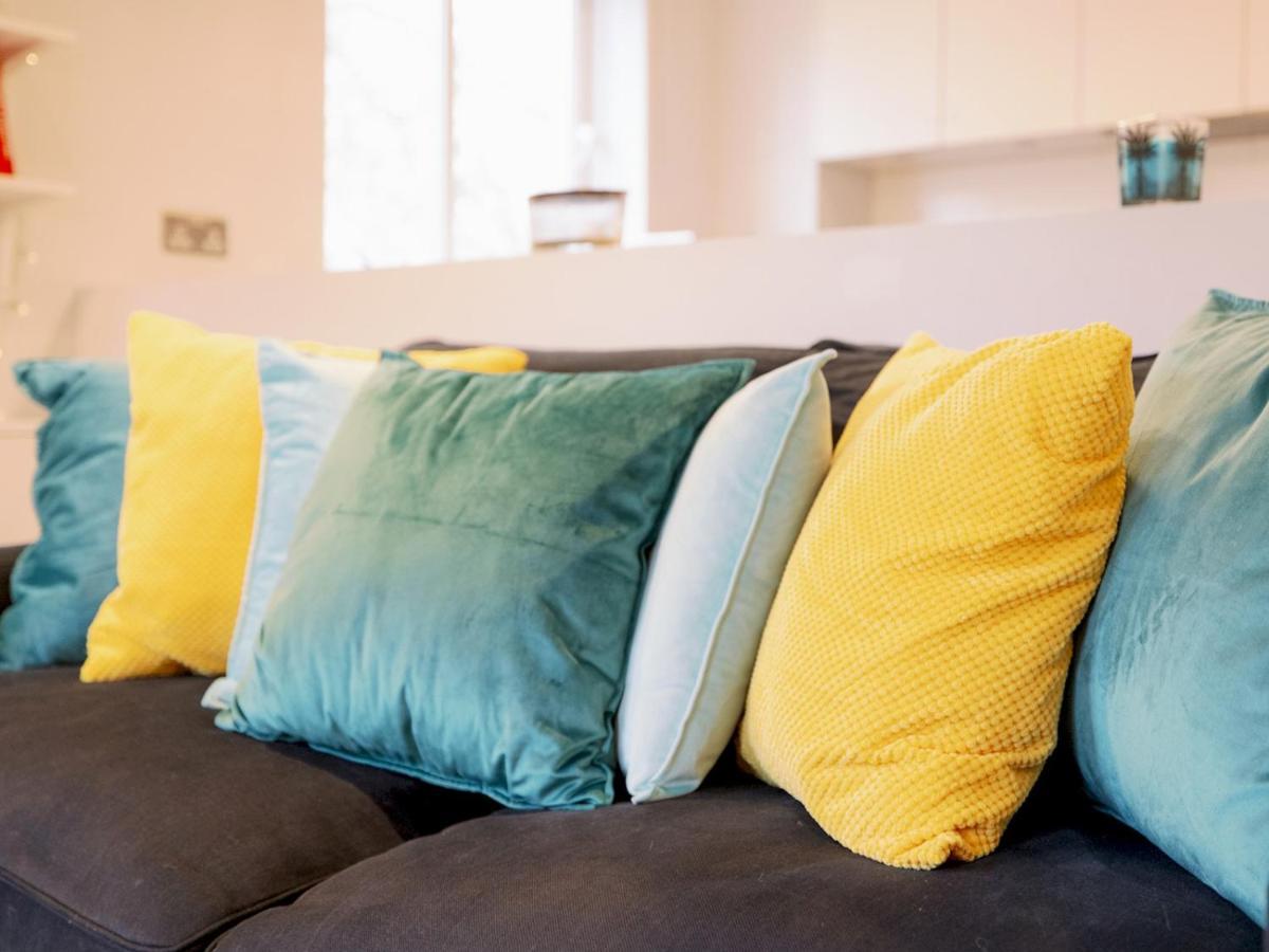 Pass The Keys Stylish - Prime Location Apartament Londra